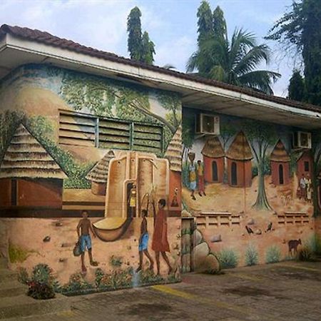 Sir Max Hotel Kumasi Exterior photo
