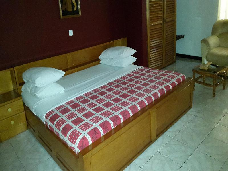 Sir Max Hotel Kumasi Exterior photo