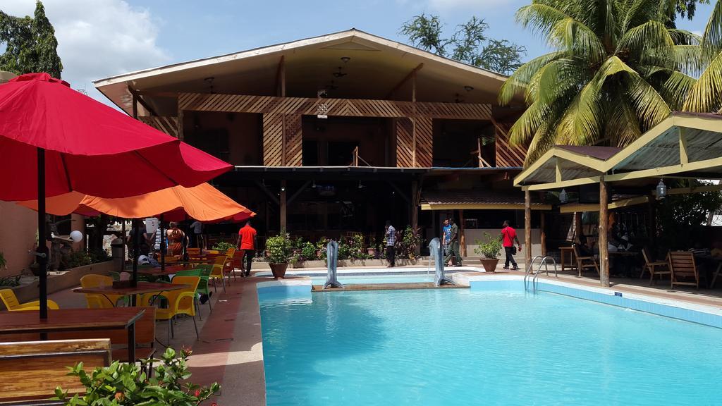 Sir Max Hotel Kumasi Exterior photo