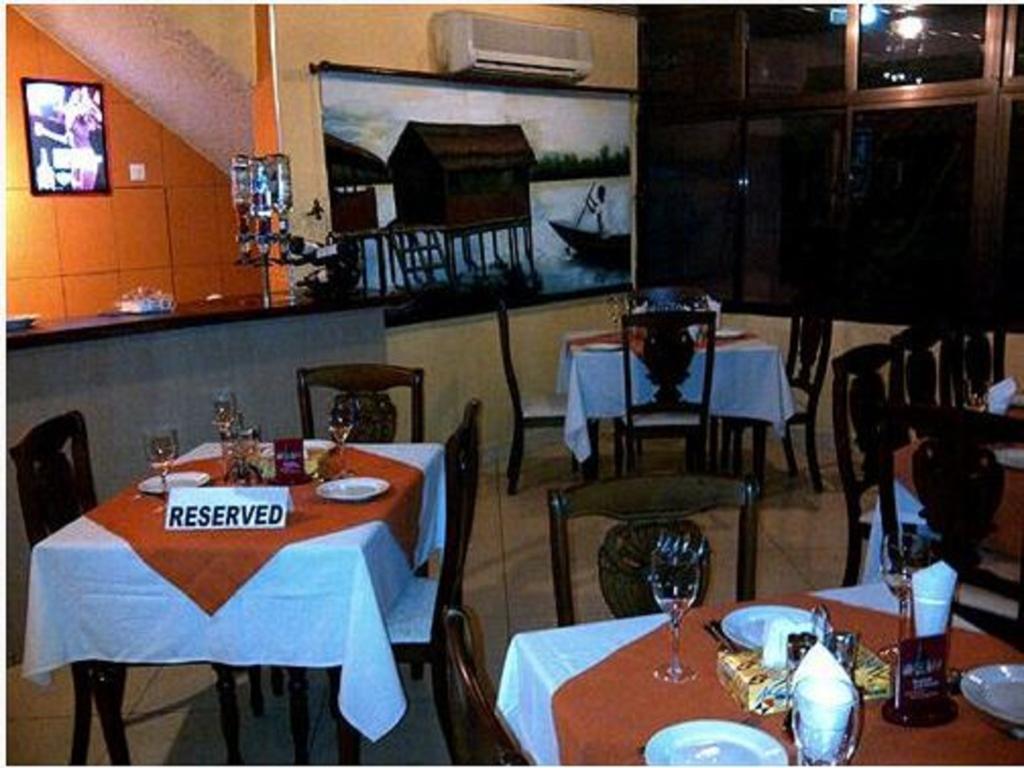 Sir Max Hotel Kumasi Exterior photo